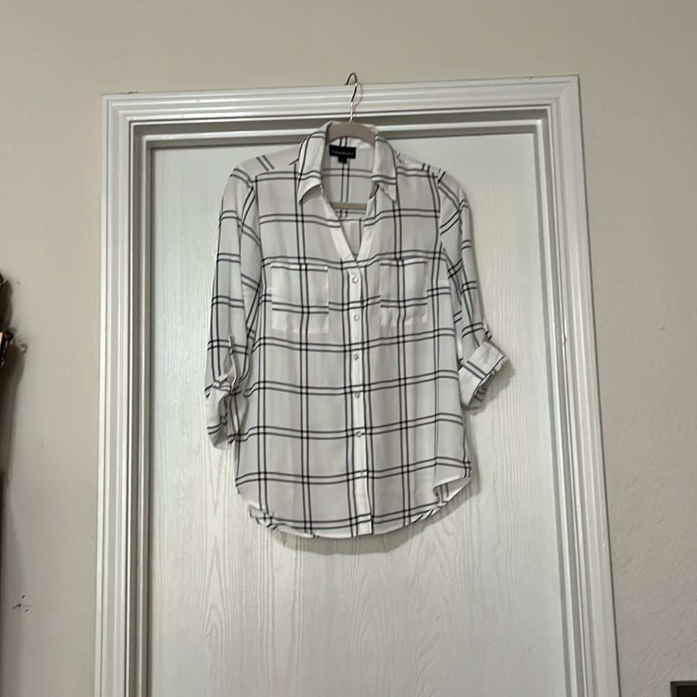 Women’s dress shirt
